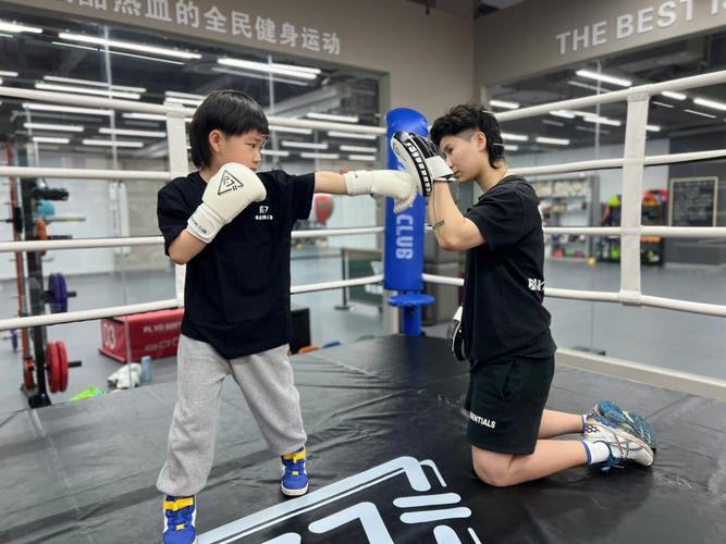 中国儿童vs日本儿童拳击