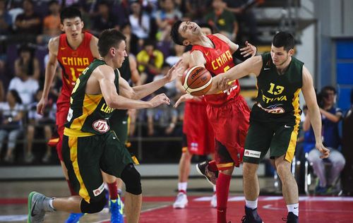 中国男篮vs立陶宛全场的相关图片