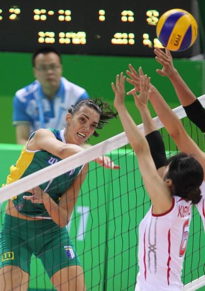 大运会日本女排vs巴西的相关图片